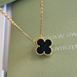 ✨Van Cleef & Arpels Black Onyx Necklace✨